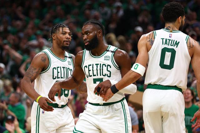 1653328284490056684.jpg attachment-GettyImages-1398566949.jpg