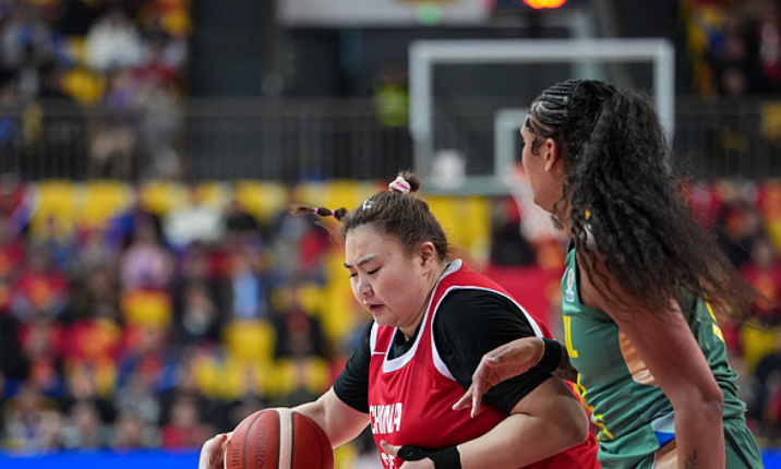 开云入口-16分钟砍12+6！中国女篮2米01女版奥尼尔闪耀：无惧WNBA探花真猛